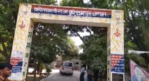 एटा में ग्रामीणों ने पुलिस से छुड़ाए जुआरी, विरोध के आगे झुकी पुलिस — वीडियो वायरल