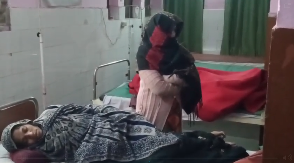 UP NEWS UPDATE :फर्रुखाबाद में दबंगों का क्रूर कांड: शराब के नशे में गर्भवती महिला और पति पर लाठियां, घर में घुसकर पीटा!