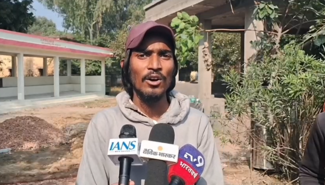 UP NEWS UPDATE :इटावा: नशे में प्रधान ने सफाईकर्मी को पीट-पीटकर मार डाला, परिवार रो रोकर बिलख रहा!