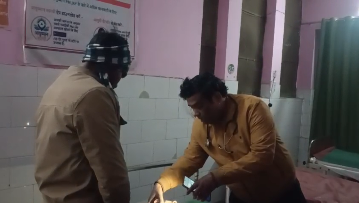 UP NEWS UPDATE :फर्रुखाबाद ब्रेकिंग: तेज रफ्तार बाइक ने बैलगाड़ी को मारी टक्कर, युवक की दर्दनाक मौत