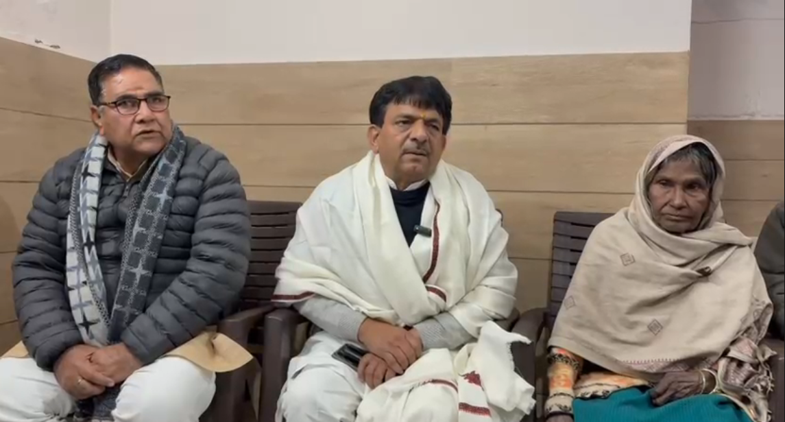 UP NEWS UPDATE :सोनू कश्यप हत्याकांड में नया मोड़, लगातार सवाल उठा रही बहन आरती और मौसेरी कशिश रहस्यमय ढंग से गायब मंत्री के घर पहुंचा पीड़ित परिवार