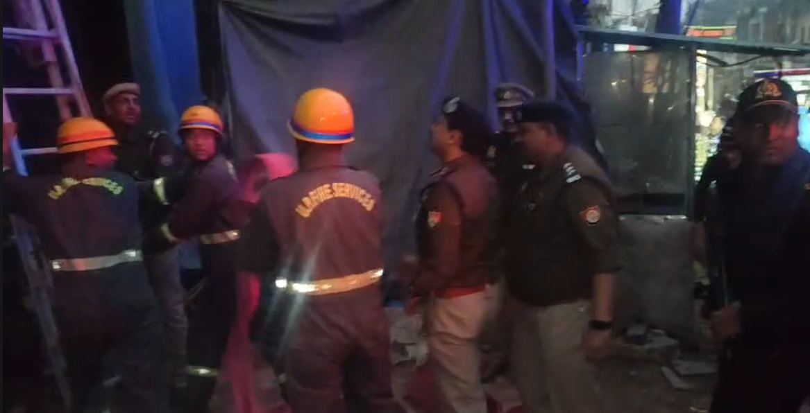 UP NEWS UPDATE :कानपुर.. किसी भी आपदा से निपटने के लिए कानपुर में आज ब्लैकआउट किया गया.