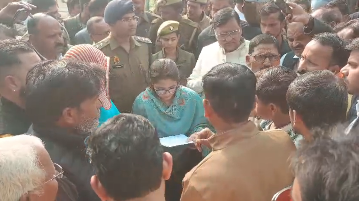 UP NEWS UPDATE :जालौन कोंच: सपा नेता गिरफ्तार, अपहृत युवती सुरक्षित बरामद