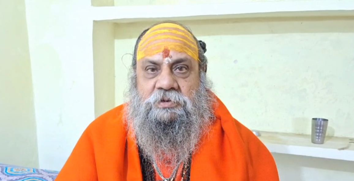 UP NEWS UPDATE :अंतरराष्ट्रीय ताकते साधू संतों को योगी जी से लड़वाना चाहती है– नारायण गिरी जी महाराज