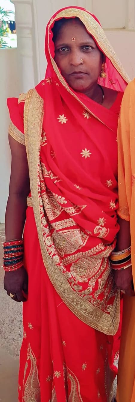 UP NEWS UPDATE :कानपुर: जागरण से लौट रही अधेड़ महिला का झाड़ियों में नग्न शव, पुलिस जांच तेज