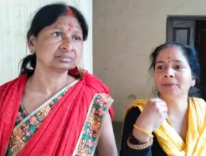 UP NEWS UPDATE :उन्नाव के कोतवाली गंगाघाट क्षेत्र स्थित प्रसिद्ध गायत्री मंदिर में शुक्रवार दोपहर उस समय अफरा-तफरी मच गई