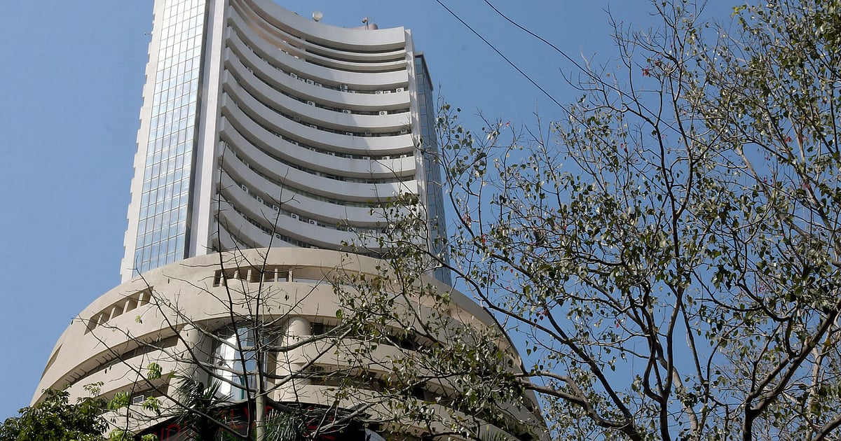 सेंसेक्स 450 उछाला! निफ्टी 26,300 पर, बैंक रिकॉर्ड तोड़! 🚀📈