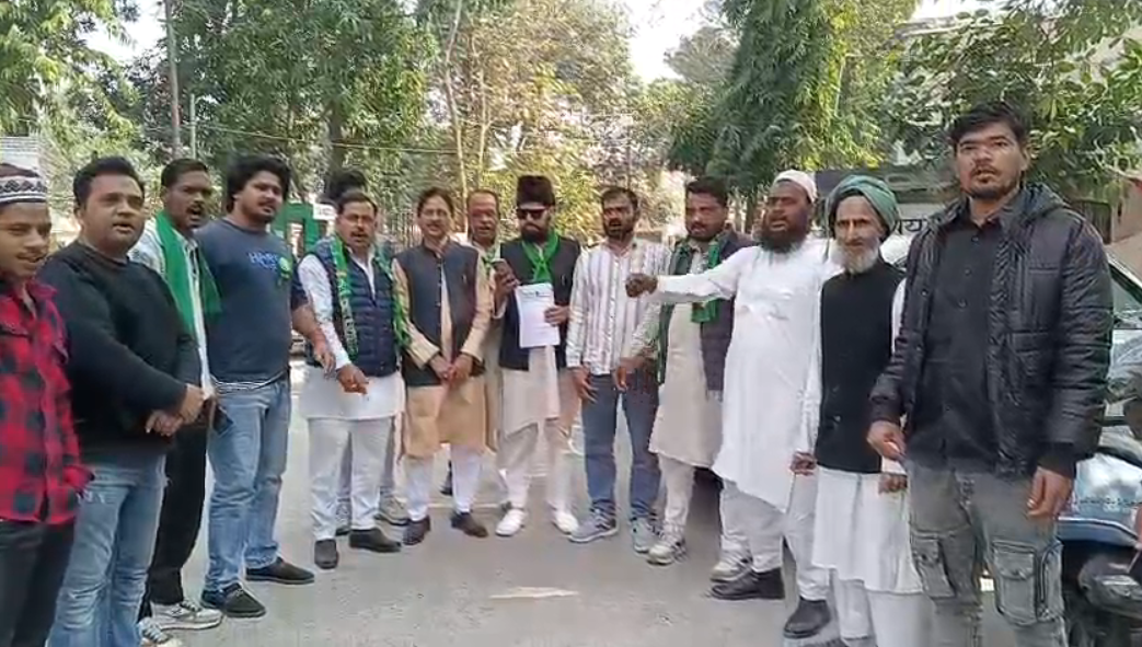 UP NEWS UPDATE :मुजफ्फरनगर: बदहाल व्यवस्थाओं को लेकर AIMIM ने जिलाधिकारी को सौंपा ज्ञापन