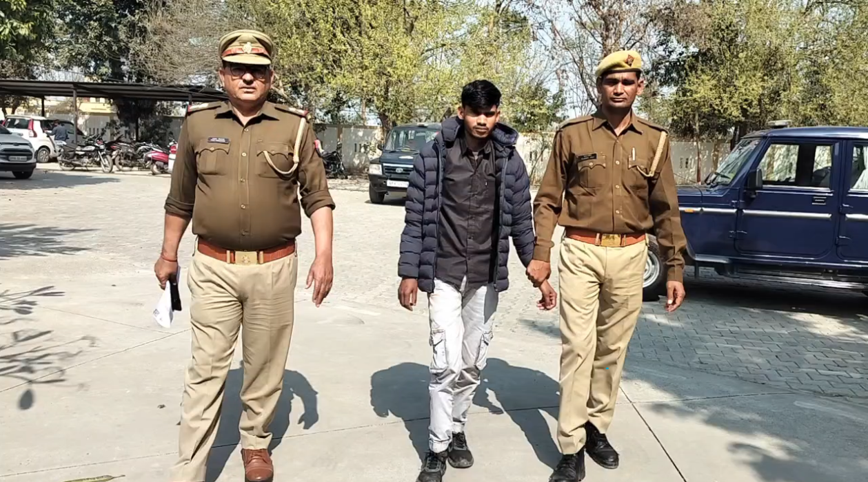 UP NEWS UPDATE :कासगंज: सोशल मीडिया चैट पर पति ने कुल्हाड़ी से काटी नवविवाहिता, खेत में दफनाया शव – पुलिस ने किया सनसनीखेज खुलासा