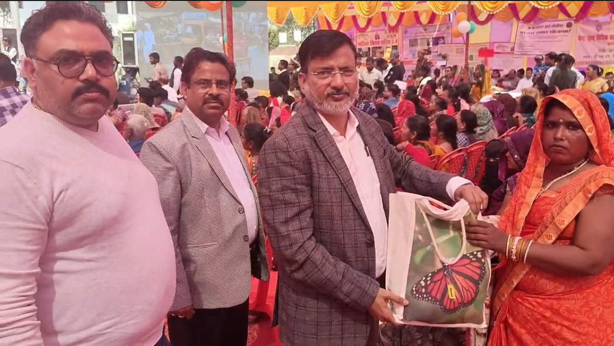 UP NEWS UPDATE :कन्नौज: मेगा विधिक सहायता शिविर में सरकारी योजनाओं का लाभ, हजारों ने उठाया अवसर