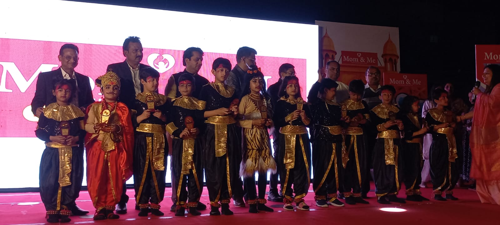 UP NEWS UPDATE :मुज़फ्फरनगर: मॉम एंड मी स्कूल का शानदार वार्षिकोत्सव, ‘रिदम ऑफ ट्रेडिशन्स’ ने बांधा समां