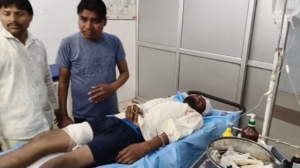 UP NEWS UPDATE :कन्नौज हादसा: रॉन्ग साइड ट्रैक्टर ने मारी ई-रिक्शा को टक्कर, डायल 112 ने बचाई पति-पत्नी की जान!