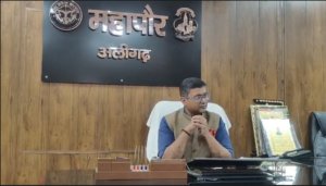 UP NEWS UPDATE :अलीगढ़ मेयर प्रशांत सिंगल का डोर-टू-डोर वादा: जनता की समस्याएं होंगी तत्काल हल!