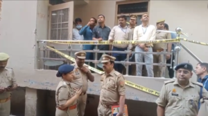 UP NEWS UPDATE :फर्रुखाबाद: पूर्व विधायक विजय सिंह के घर धमाका, डीआईजी ने लिया जायजा