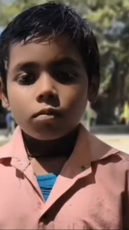 UP NEWS UPDATE :UP NEWS UPDATE :कासगंज: कक्षा–02 का नन्हा छात्र उपदेश, एक मिनट में गिन देता है यूपी के सभी 75 जिलों के नाम