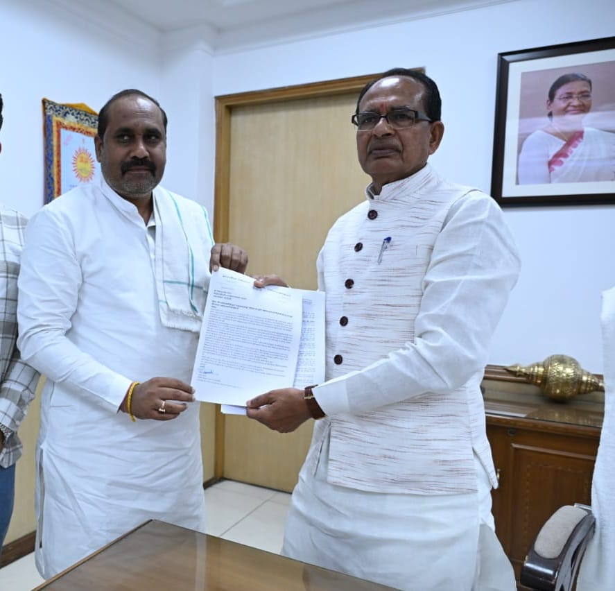 UP NEWS UPDATE :भाकियू मलिक की कृषि मंत्री से मुलाकात: आलू निर्यात नीति और गन्ना नई प्रजाति पर मांग!