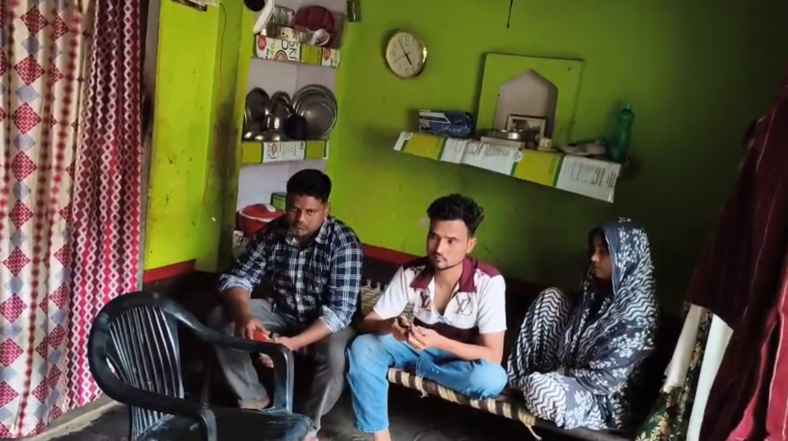 UP NEWS UPDATE :पड़ोसी ने कोल्ड ड्रिंक में नशीला पदार्थ डालकर चार को बेहोश किया, फोन पर कबूल अपराध