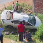 UP NEWS UPDATE :कन्नौज हादसा: तेज रफ्तार कार पलटी, 3 लोग गंभीर घायल – वायरल वीडियो