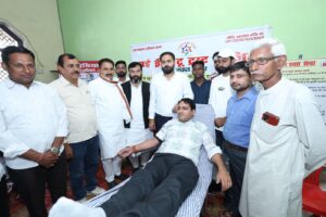 UP NEWS UPDATE :आई ड्रीम टू ट्रस्ट द्वारा थैलेसीमिया मरीजों के लिए मेरठ में 55 यूनिट रक्तदान शिविर का सफल आयोजन