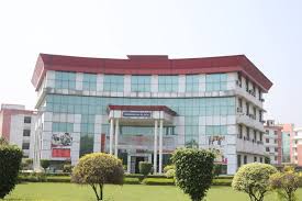 UP NEWS UPDATE :एमआईईटी फार्मास्यूटिकल टेक्नोलॉजी विभाग ने रामपुर पावटी में स्वास्थ्य जागरूकता शिविर लगाकर ग्रामीणों को दी मुफ्त जांच और जानकारी