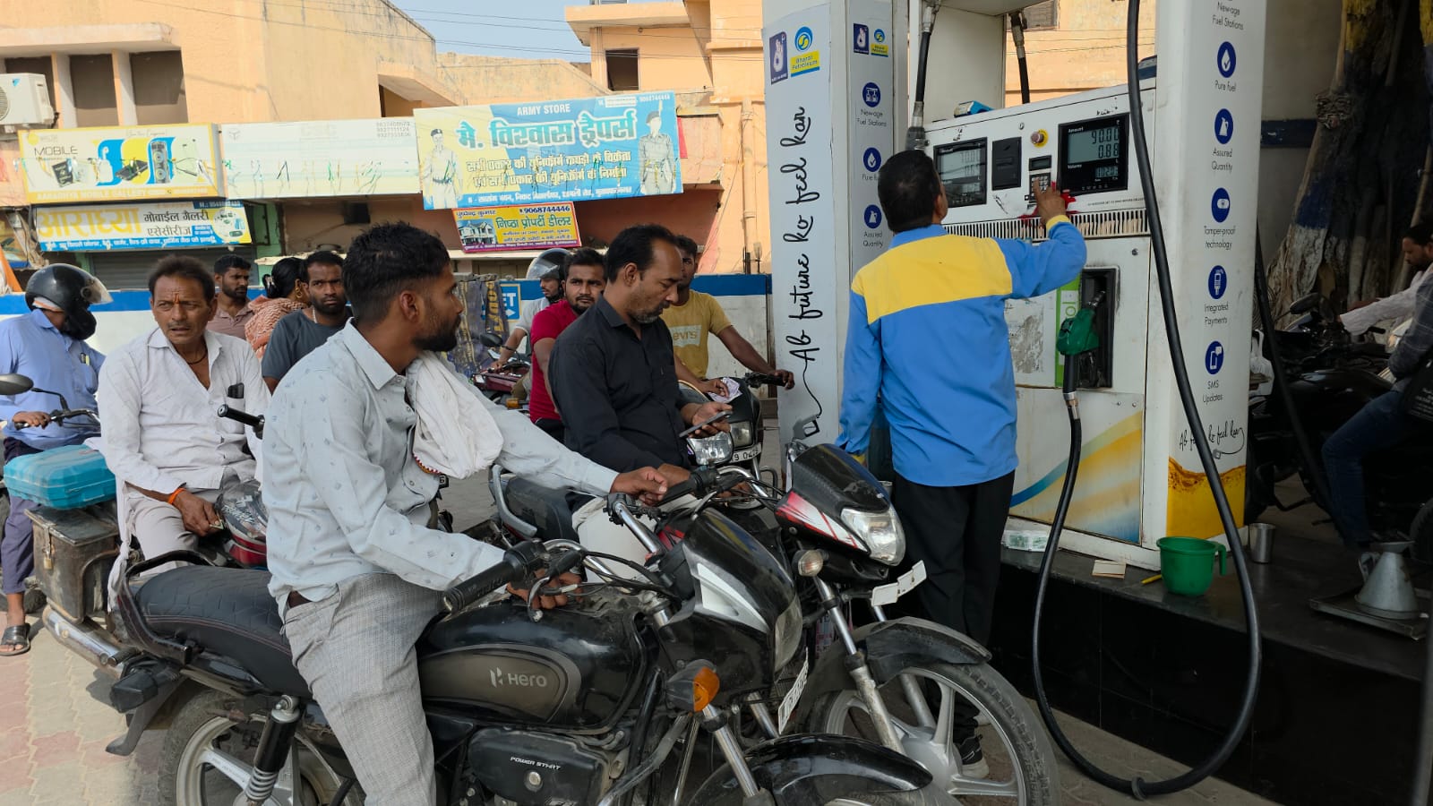 muzaffarnagar petrol diesel price hike